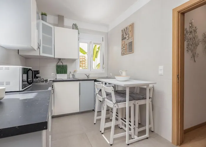 Serene 2bdr W/ Patio By Lovelystay Lägenhet Lisboa