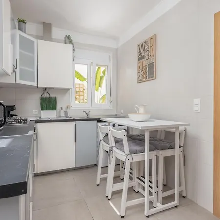 Serene 2bdr W/ Patio By Lovelystay Apartment Lisbon