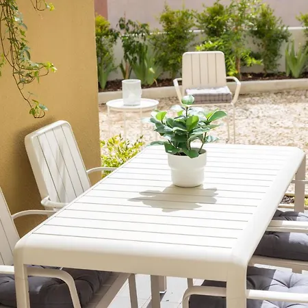 Serene 2bdr With Patio Apartmán
