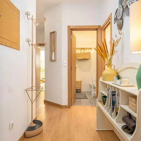 Serene 2bdr With Patio * Lisboa
